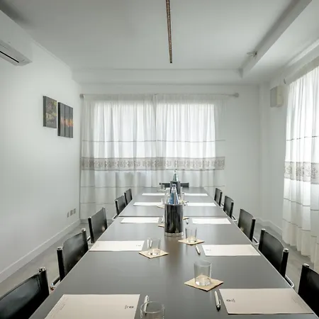Western Italia Hotel 3*