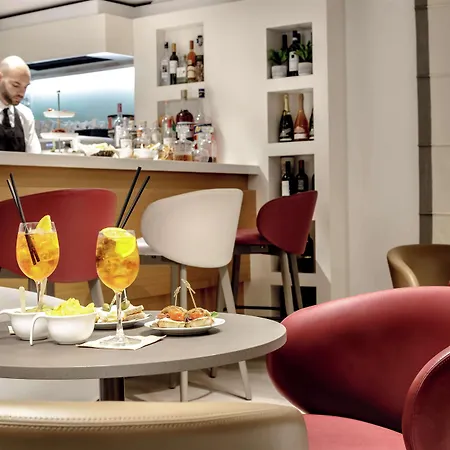 Western Italia Hotel 3*