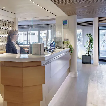 Western Italia Hotel 3*