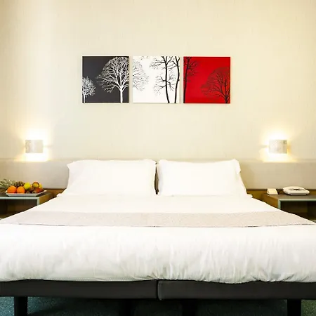 Western Italia Hotel 3*