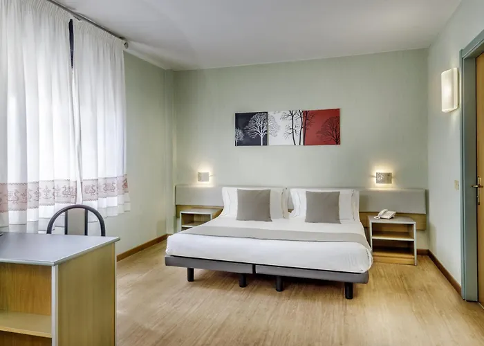 Western Italia Hotel 3*