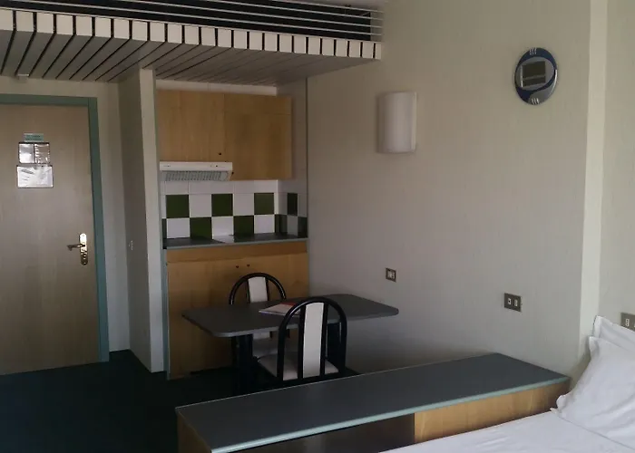 Western Italia Hotel 3*