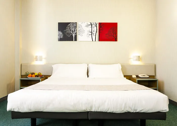 Western Italia Hotel 3*